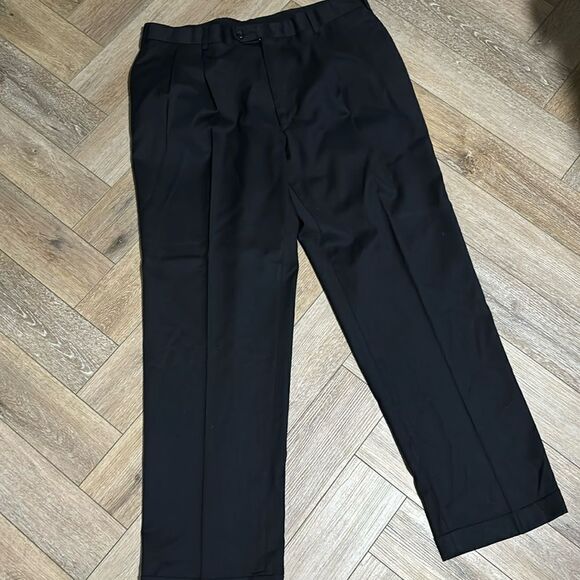 Jos.A.Bank Signature Collection Pants - Picture 1 of 7
